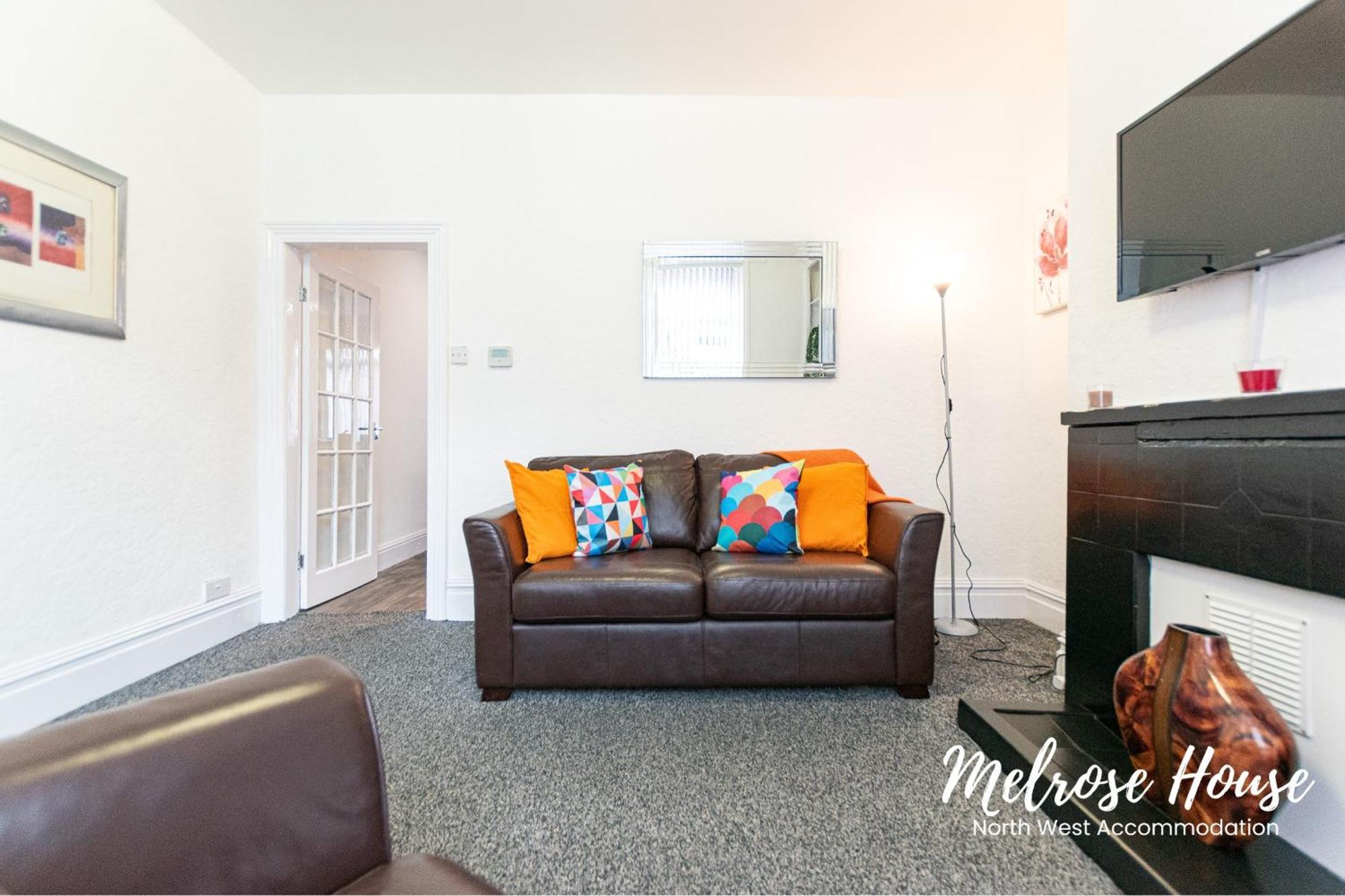 Manchester Work Stays 2Br Home With Parking & Wifi المظهر الخارجي الصورة