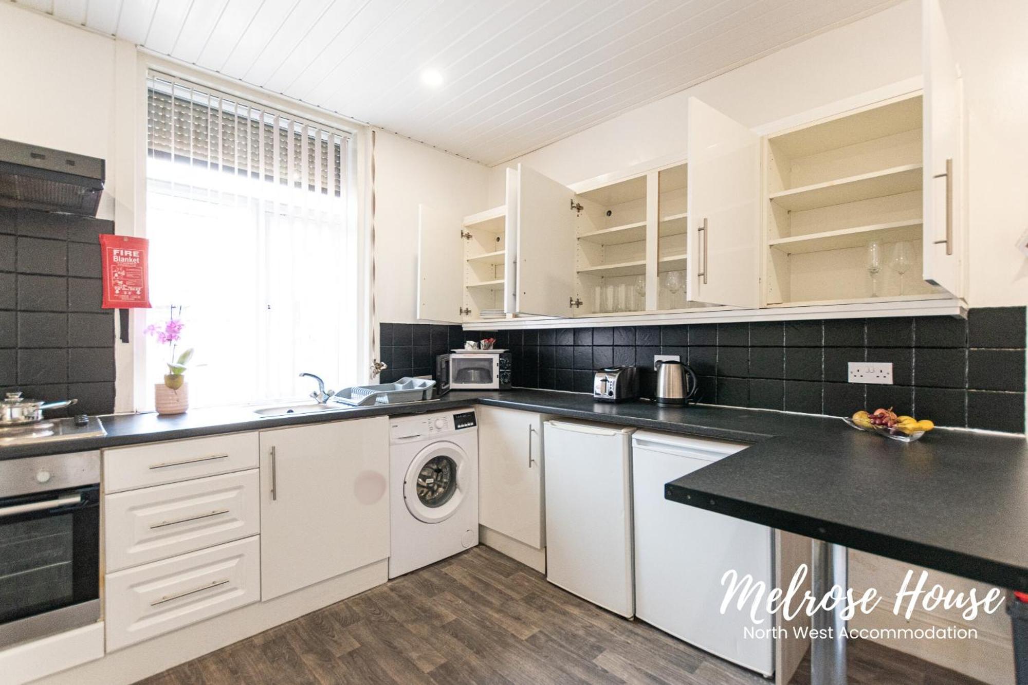 Manchester Work Stays 2Br Home With Parking & Wifi المظهر الخارجي الصورة