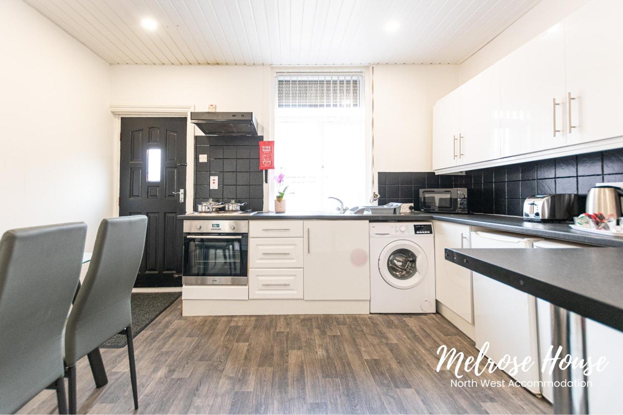 Manchester Work Stays 2Br Home With Parking & Wifi المظهر الخارجي الصورة