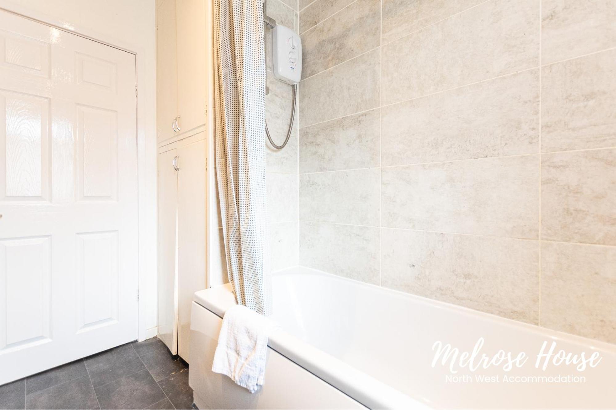 Manchester Work Stays 2Br Home With Parking & Wifi المظهر الخارجي الصورة
